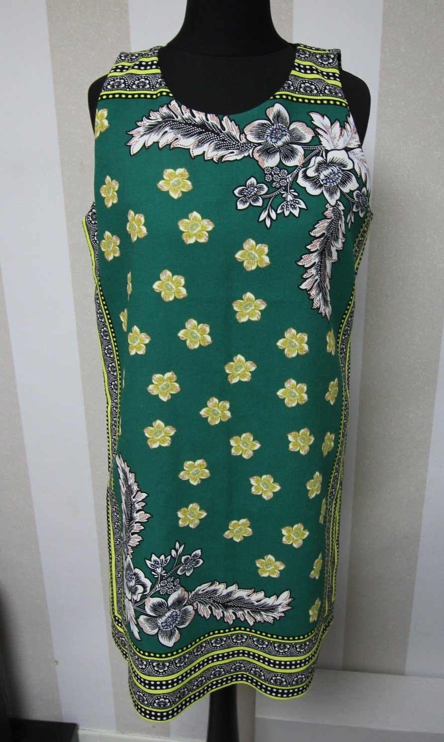Zara Kleid Tunika Sommerkleid bunt Muster mix Blumen