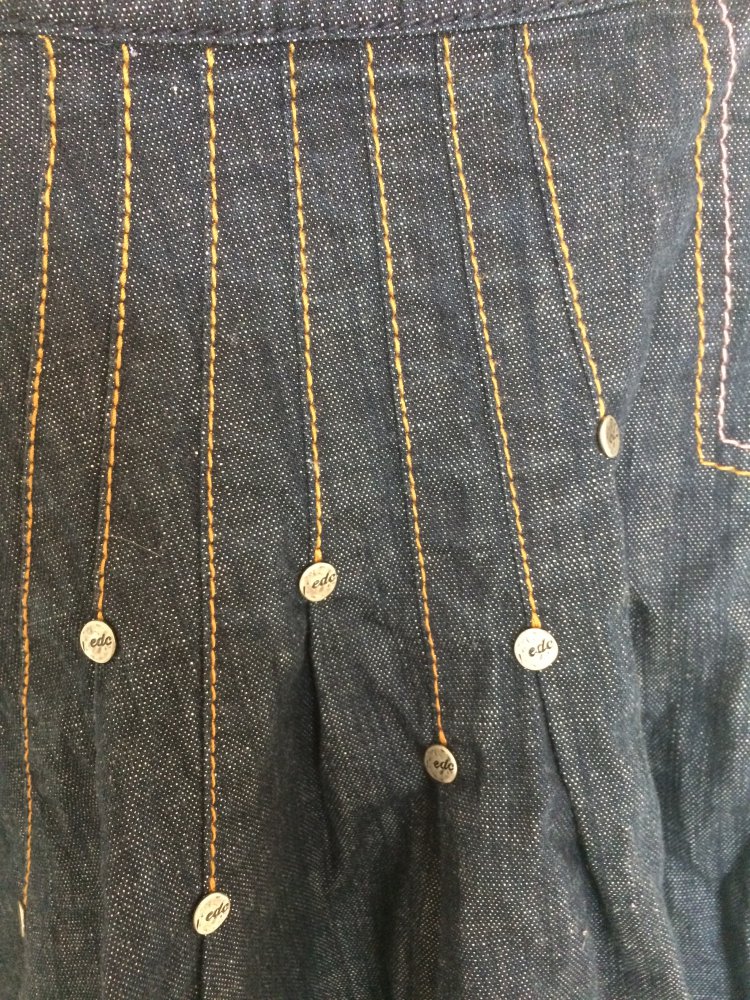 NEUWERTIGER JEANSROCK von „ EDC by ESPRIT „