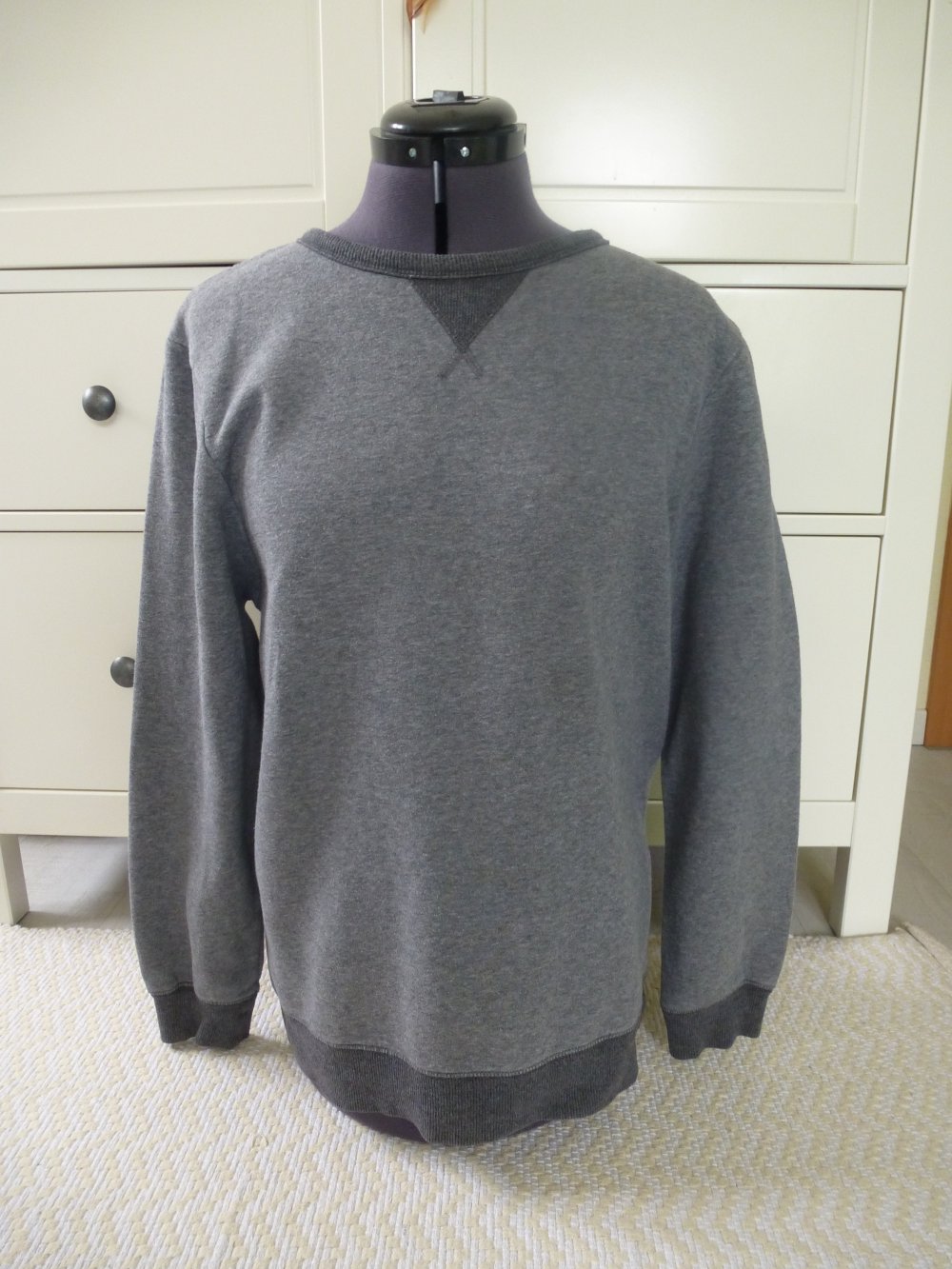 Basic Pullover grau