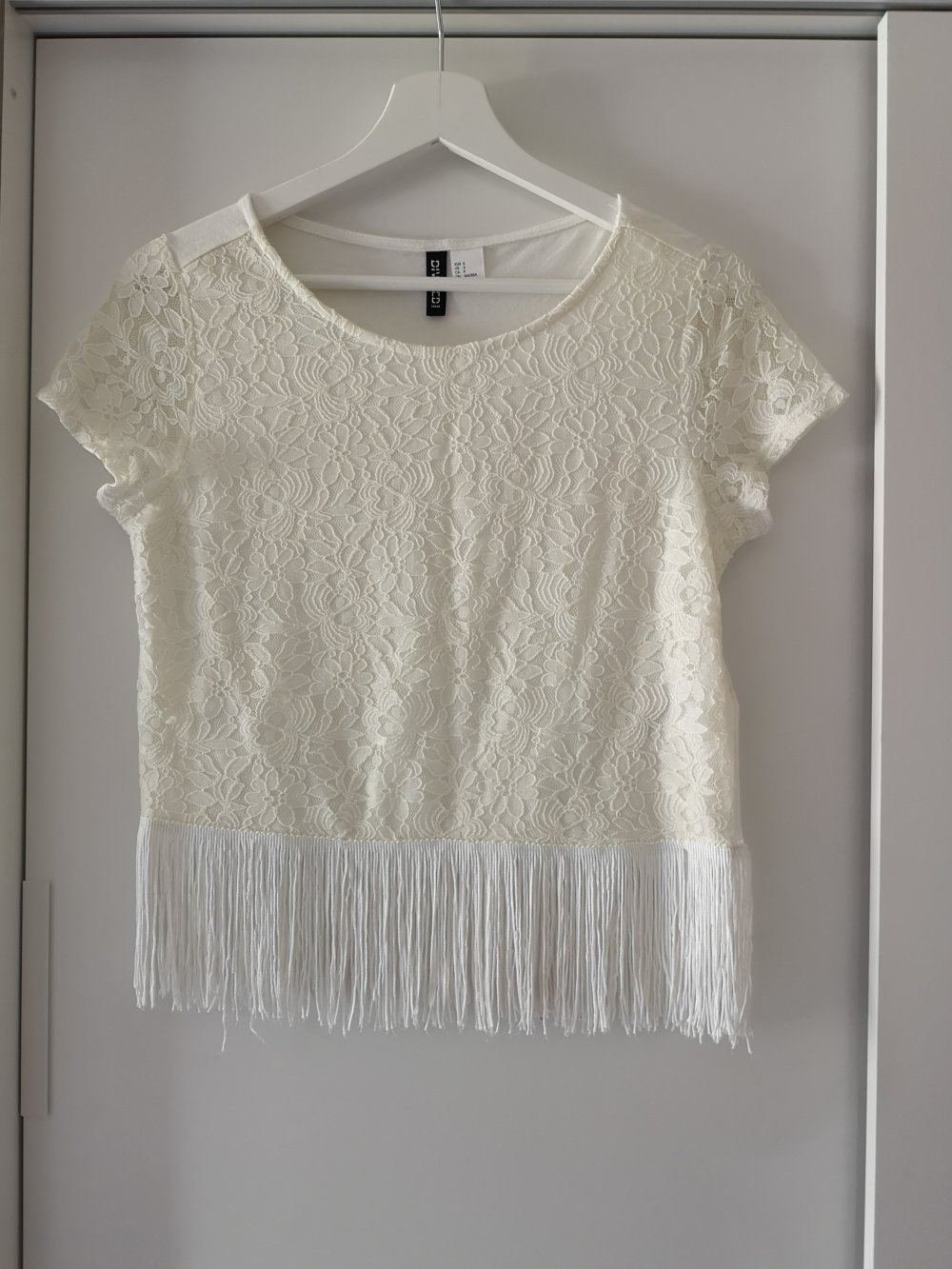 T-shirt mit Fransen
