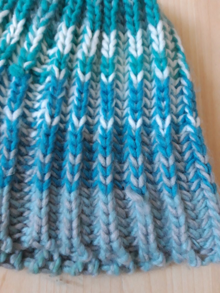 Strickmütze Wintermütze Beanie hellblau türkis gemustert Hippie