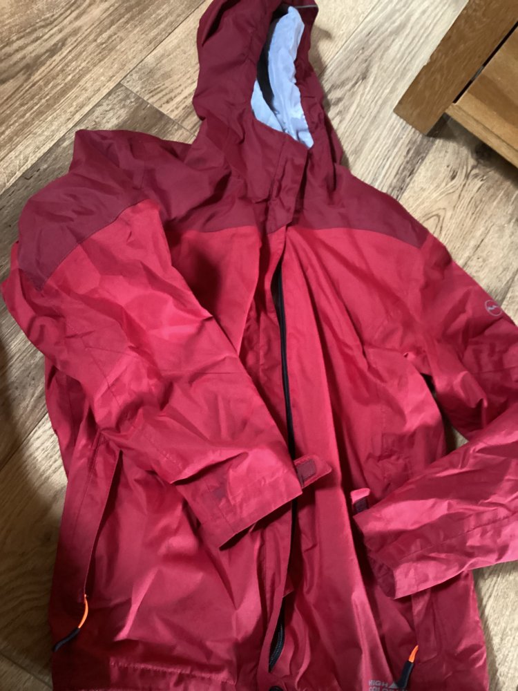 schöne Regenjacke gr.164 von High Colorado
