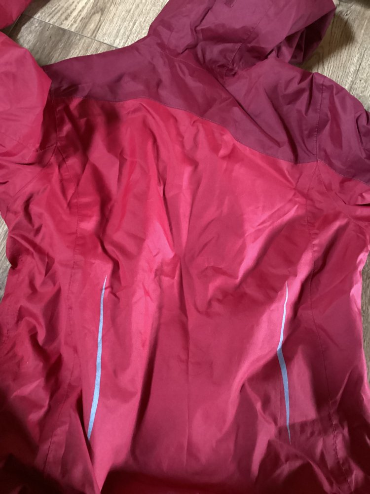 schöne Regenjacke gr.164 von High Colorado