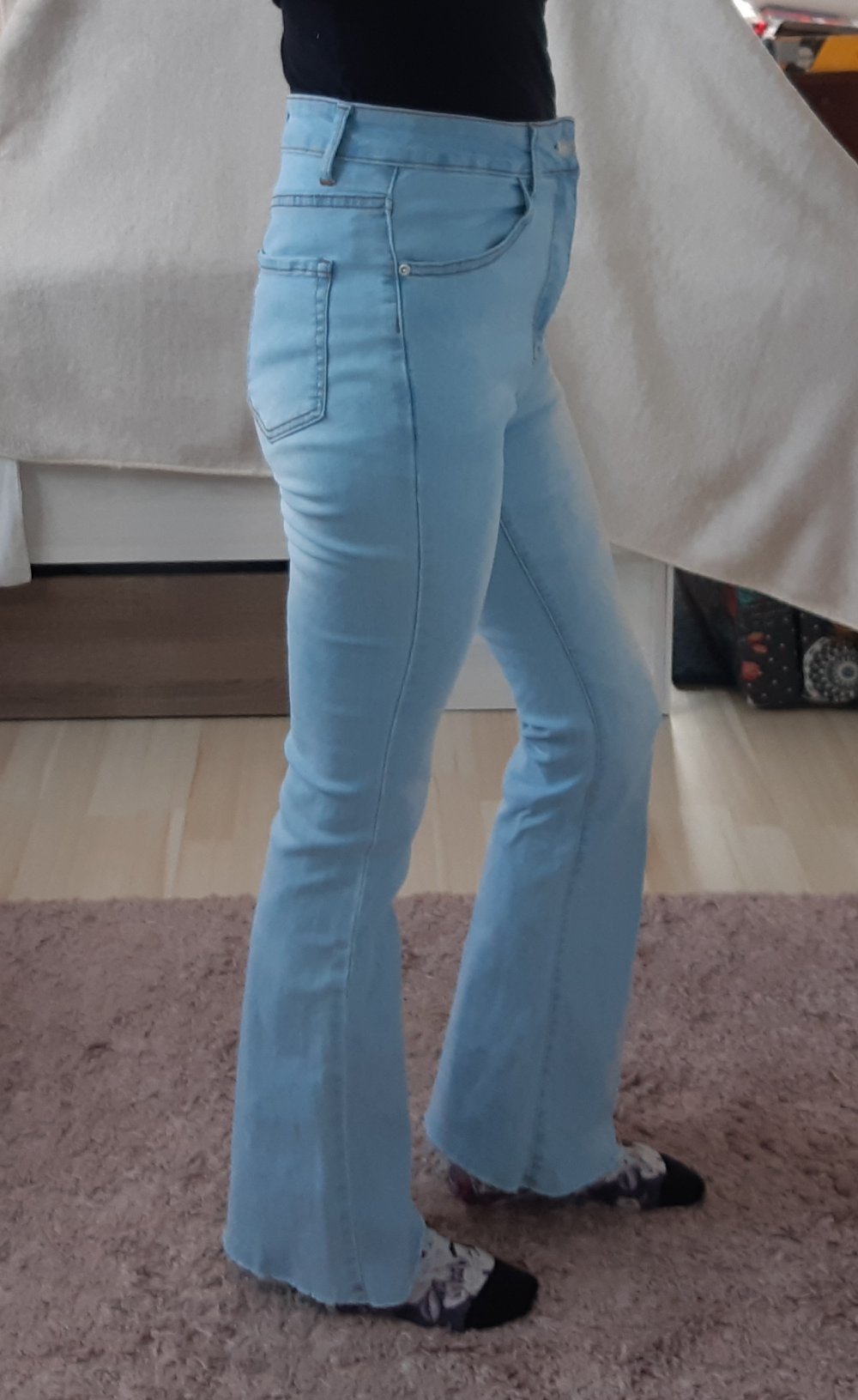 Jeans mit Schlag Größe M