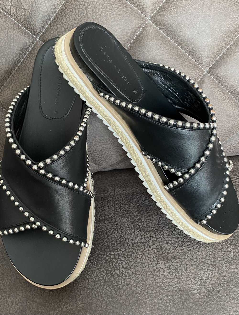 Zara Woman, Pantolette, schwarz, Perlenverzierung, Gr. 38