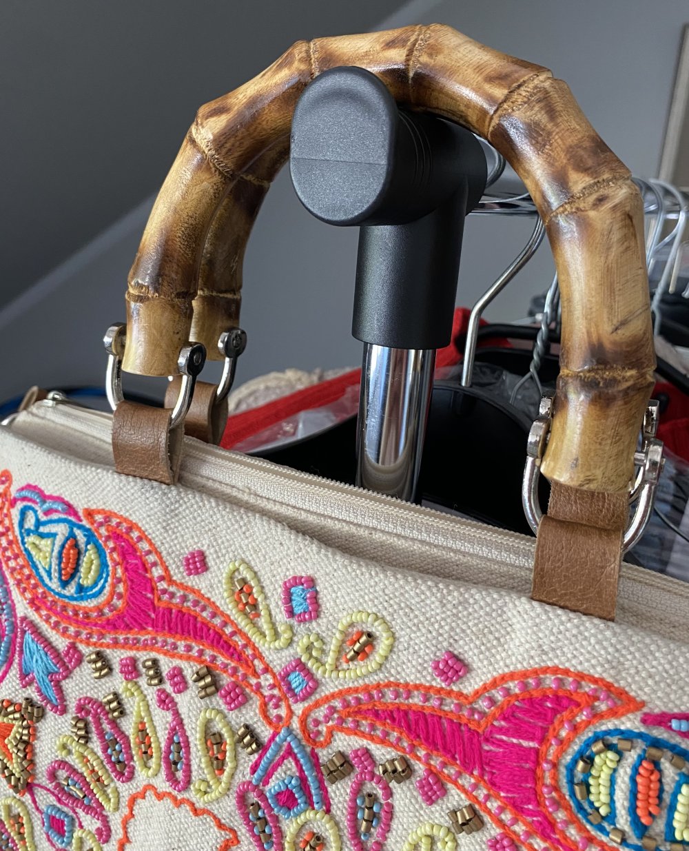 Boho Shopper, Crossbody, Tragegriffe, Perlen bestickt