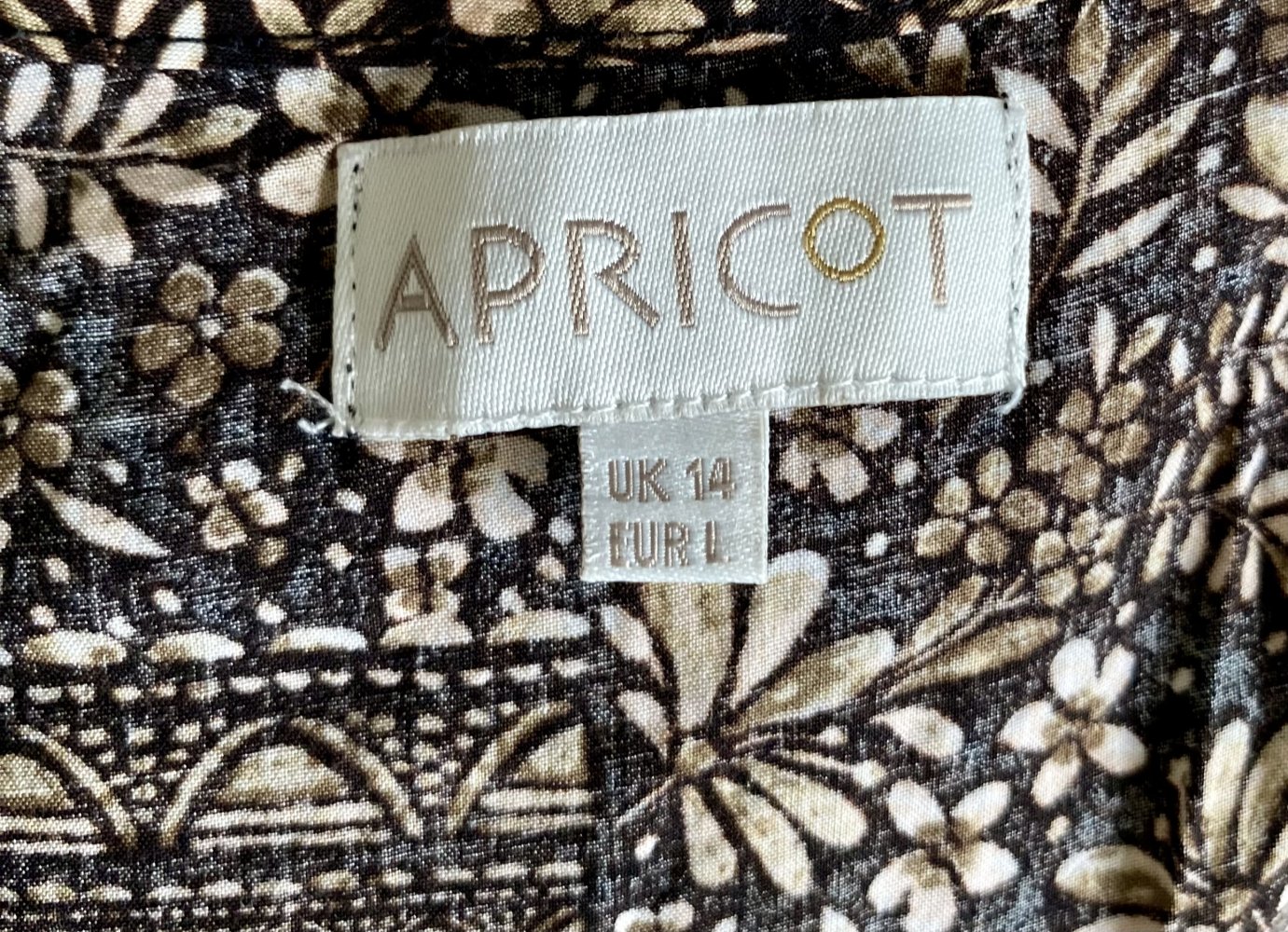 Apricot, Tunika/ Shirt, ärmellos, schwarz/braun, gemustert, Gr. L