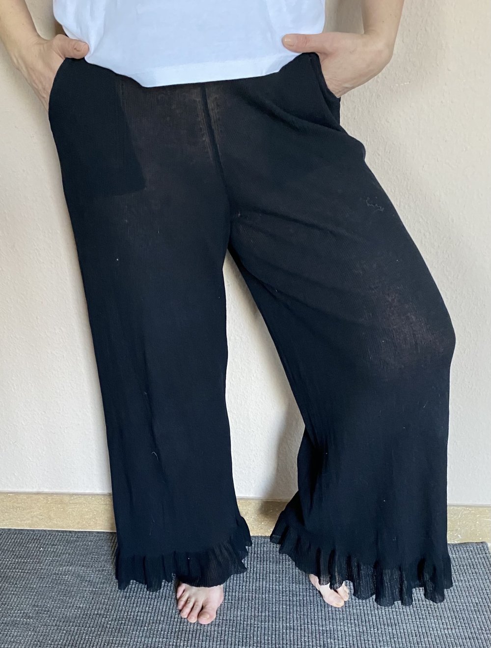 H&M Studio, Hose, Marlene Style,dünn u. leicht, schwarz, Gr. 42